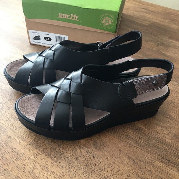 earth sunflower sandal